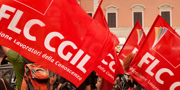 Cgil e Flc con gli studenti